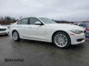 ✅ 2015 BMW 3 Series 328i xDrive • VIN: WBA3B5G57FNS16376 • Лот: 93133025. Опубликован ранее на Copart с пробегом 64 823 миль. Бесплатный доступ к архиву аукционных продаж из США и подробный отчёт об истории автомобиля на DreamBid. Изображение 4.