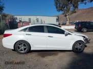 ✅ 2012 Hyundai Sonata SE • VIN: 5NPEC4AC3CH479616 • Lot: 43465645. Listed on IAAI with 171,948 mi. Free auction sales archive from the USA and detailed vehicle history report at DreamBid. Image 13.