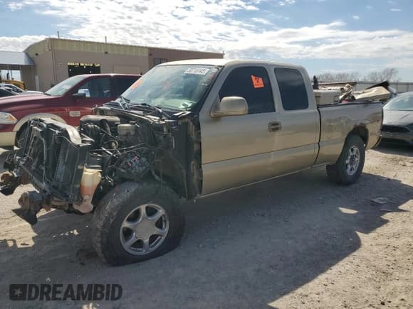 ✅ 2005 Chevrolet Silverado 1500 • VIN: 1GCEK19V85E114620 • Лот: 50715145. Опубликован ранее на Copart с пробегом 218 235 миль. Бесплатный доступ к архиву аукционных продаж из США и подробный отчёт об истории автомобиля на DreamBid. Изображение 1.