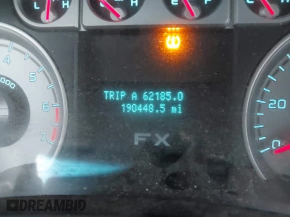 ✅ 2010 Ford F-150 XL • VIN: 1FTFW1EV9AFA73899 • Lot: 41175562. Listed on IAAI with 190,448 mi. Free auction sales archive from the USA and detailed vehicle history report at DreamBid. Image 15.