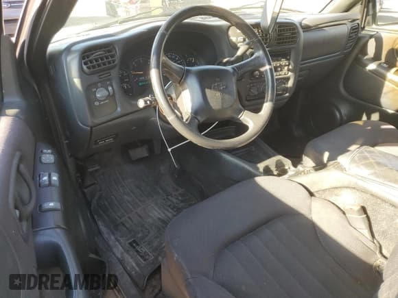 ✅ 2003 Chevrolet S-10 • VIN: 1GCDT19X438147295 • Лот: 46284025. Опубликован ранее на Copart с пробегом 128 089 миль. Бесплатный доступ к архиву аукционных продаж из США и подробный отчёт об истории автомобиля на DreamBid. Изображение 8.