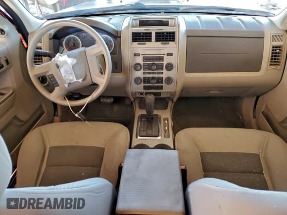 ✅ 2008 Ford Escape XLT • VIN: 1FMCU93188KB84139 • Lot: 94069505. Listed on Copart with 132,981 mi. Free auction sales archive from the USA and detailed vehicle history report at DreamBid. Image 8.