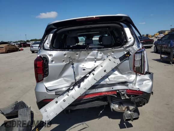 2024 Hyundai Palisade SEL с VIN KM8R44GE2RU675046, выставлен на аукционе Copart как лот 71719284 с пробегом 8 262 миль миль и Списание • Salvage title. История ставок и продаж доступна на DreamBid. Изображение 6.