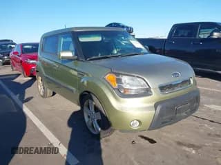 ✅ 2011 Kia Soul + • VIN: KNDJT2A28B7201212 • Lot: 43593196. Wystawiony na IAAI z przebiegiem 165 290 mil. Bezpłatny archiwum sprzedaży aukcyjnych z USA i szczegółowy raport historii pojazdu na DreamBid. Zdjęcie 1.