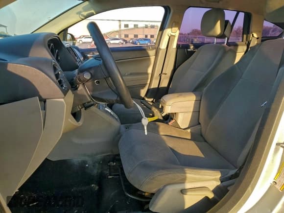 ✅ 2012 Dodge Caliber SXT • VIN: 1C3CDWDA9CD535837 • Лот: 92117905. Опубликован ранее на Copart с пробегом 150 512 миль. Бесплатный доступ к архиву аукционных продаж из США и подробный отчёт об истории автомобиля на DreamBid. Изображение 7.