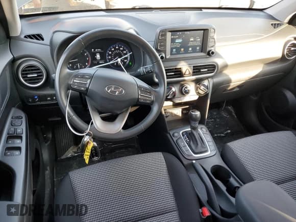 ✅ 2018 Hyundai Kona SEL • VIN: KM8K6CAA2JU103717 • Лот: 63453194. Опубликован ранее на Copart с пробегом 25 461 миль. Бесплатный доступ к архиву аукционных продаж из США и подробный отчёт об истории автомобиля на DreamBid. Изображение 8.
