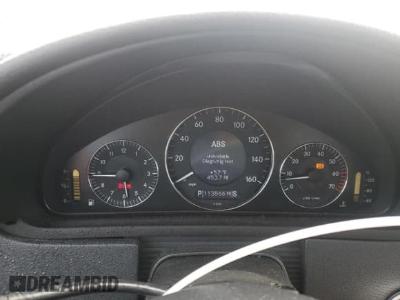 ✅ 2005 Mercedes-Benz CLK 500 • VIN: WDBTJ75J05F138614 • Lot: 44733355. Listed on Copart with 113,866 mi. Free auction sales archive from the USA and detailed vehicle history report at DreamBid. Image 9.