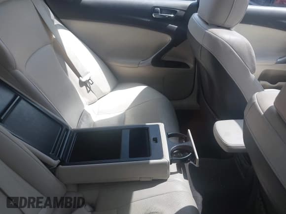 ✅ 2013 Lexus IS 250 • VIN: JTHBF5C26D5193277 • Lot: 42199411. Wystawiony na IAAI z przebiegiem Nie podano. Bezpłatny archiwum sprzedaży aukcyjnych z USA i szczegółowy raport historii pojazdu na DreamBid. Zdjęcie 8.