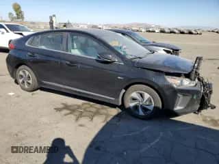 2018 Hyundai Ioniq SEL с VIN KMHC75LC3JU060839, выставлен на аукционе Copart как лот 74549714 с пробегом 150 723 миль миль и Списание • Salvage title. История ставок и продаж доступна на DreamBid. Изображение 4.