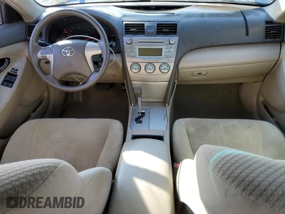 ✅ 2009 Toyota Camry LE • VIN: 4T4BE46K99R087737 • Лот: 90075355. Опубликован ранее на Copart с пробегом 92 908 миль. Бесплатный доступ к архиву аукционных продаж из США и подробный отчёт об истории автомобиля на DreamBid. Изображение 8.