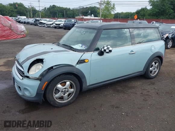 ✅ 2011 MINI Clubman • VIN: WMWZF3C50BT187818 • Лот: 42948337. Опубликован ранее на IAAI с пробегом 130 062 миль. Бесплатный доступ к архиву аукционных продаж из США и подробный отчёт об истории автомобиля на DreamBid. Изображение 19.