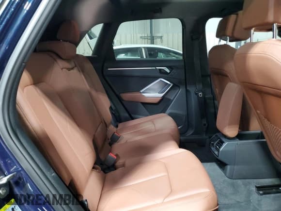 ✅ 2020 Audi Q3 Premium • VIN: WA1AECF33L1086227 • Лот: 91190115. Опубликован ранее на Copart с пробегом 76 934 миль. Бесплатный доступ к архиву аукционных продаж из США и подробный отчёт об истории автомобиля на DreamBid. Изображение 11.