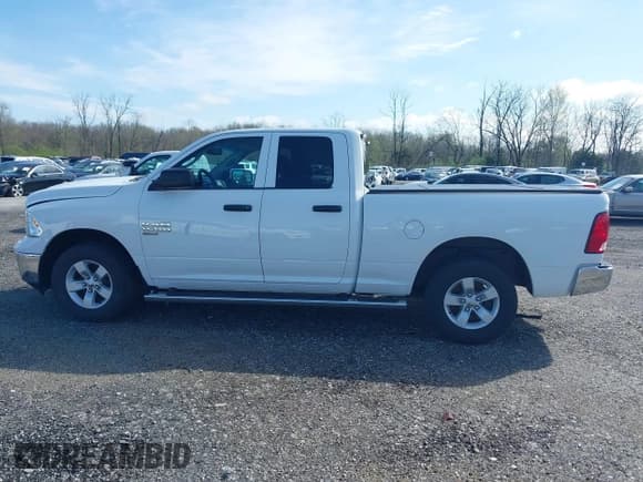 ✅ 2020 Ram 1500 Tradesman • VIN: 1C6RR7FG0LS109407 • Лот: 41682995. Опубликован ранее на IAAI с пробегом 97 800 миль. Бесплатный доступ к архиву аукционных продаж из США и подробный отчёт об истории автомобиля на DreamBid. Изображение 14.