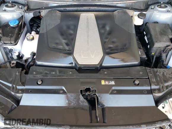 ✅ 2024 Kia EV6 Wind • VIN: KNDC3DLC4R5187891 • Лот: 91262615. Опубликован ранее на Copart с пробегом 61 421 миль. Бесплатный доступ к архиву аукционных продаж из США и подробный отчёт об истории автомобиля на DreamBid. Изображение 12.