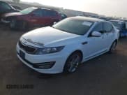 ✅ 2013 Kia Optima SX • VIN: 5XXGR4A6XDG236223 • Lot: 43597993. Wystawiony na IAAI z przebiegiem 136 612 mil. Bezpłatny archiwum sprzedaży aukcyjnych z USA i szczegółowy raport historii pojazdu na DreamBid. Zdjęcie 2.