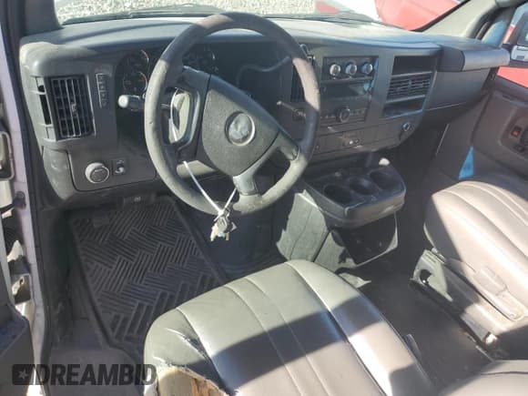 ✅ 2014 Chevrolet Express Cargo • VIN: 1GCSGAFX5E1101907 • Lot: 91886835. Listed on Copart with 143,072 mi. Free auction sales archive from the USA and detailed vehicle history report at DreamBid. Image 8.