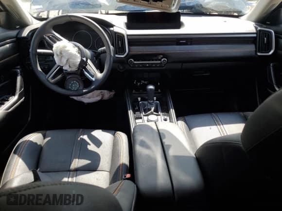 ✅ 2025 Mazda CX-50 Premium • VIN: 7MMVABDYXSN326134 • Лот: 69367495. Опубликован ранее на Copart с пробегом Не указан. Бесплатный доступ к архиву аукционных продаж из США и подробный отчёт об истории автомобиля на DreamBid. Изображение 8.