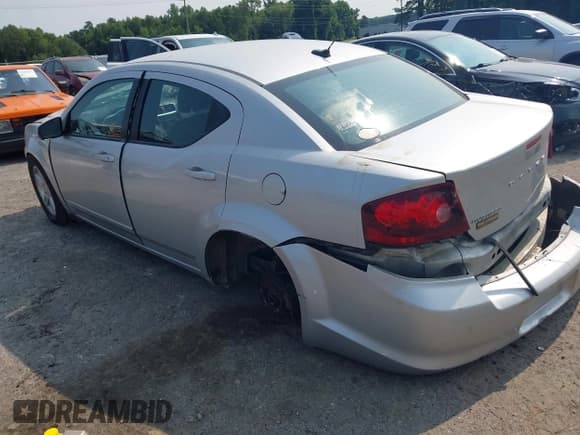 ✅ 2012 Dodge Avenger SXT • VIN: 1C3CDZCB9CN209185 • Lot: 42416015. Listed on IAAI with 243,021 mi. Free auction sales archive from the USA and detailed vehicle history report at DreamBid. Image 3.