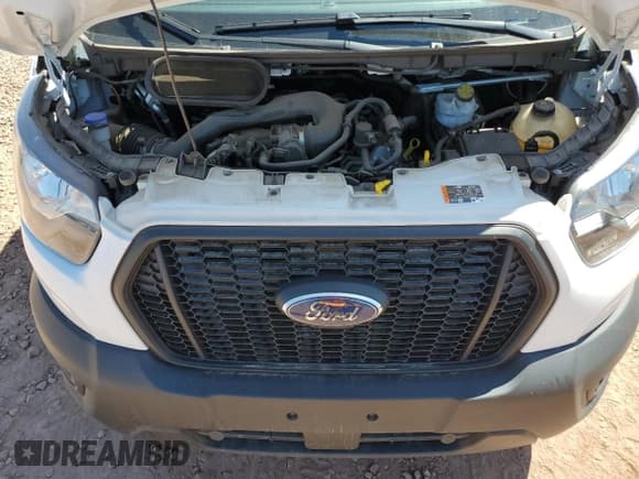 ✅ 2024 Ford Transit Cargo • VIN: 1FTBR1Y81RKA00248 • Lot: 86586805. Wystawiony na Copart z przebiegiem 15 243 mil. Bezpłatny archiwum sprzedaży aukcyjnych z USA i szczegółowy raport historii pojazdu na DreamBid. Zdjęcie 11.