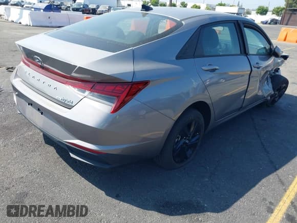 ✅ 2023 Hyundai Elantra Blue • VIN: KMHLM4AJ9PU064200 • Lot: 43223889. Listed on IAAI with 49,876 mi. Free auction sales archive from the USA and detailed vehicle history report at DreamBid. Image 4.