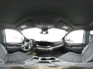 ✅ 2025 Chevrolet Silverado 2500HD LT • VIN: 2GC1KNEY2S1221276 • Лот: 43143439. Опубликован ранее на IAAI с пробегом 4 017 миль. Бесплатный доступ к архиву аукционных продаж из США и подробный отчёт об истории автомобиля на DreamBid. Изображение 20.