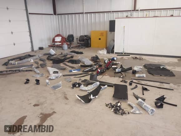 2021 Chevrolet Corvette 2LT z VIN 1G1YB2D41M5115133, wystawiony jako IAAI lot #43086866 z przebiegiem 24 381 mil mil oraz . Historia ofert i sprzedaży dostępna na DreamBid. Obrazek 18.