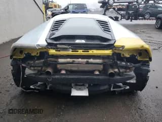 ✅ 2020 Lamborghini Huracan • VIN: ZHWUF5ZF6LLA14566 • Лот: 84107514. Опубликован ранее на Copart с пробегом 10 503 миль. Бесплатный доступ к архиву аукционных продаж из США и подробный отчёт об истории автомобиля на DreamBid. Изображение 6.