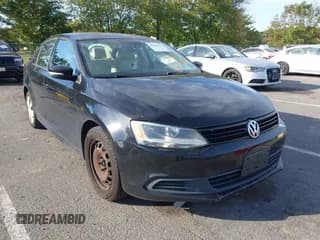 ✅ 2014 Volkswagen Jetta SE • VIN: 3VWD17AJ2EM417586 • Lot: 43363225. Wystawiony na IAAI z przebiegiem 147 917 mil. Bezpłatny archiwum sprzedaży aukcyjnych z USA i szczegółowy raport historii pojazdu na DreamBid. Zdjęcie 1.