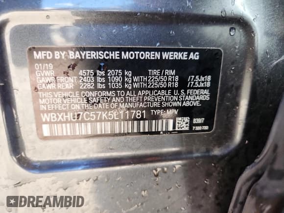 ✅ 2019 BMW X1 sDrive28i • VIN: WBXHU7C57K5L11781 • Lot: 84984175. Wystawiony na Copart z przebiegiem 96 925 mil. Bezpłatny archiwum sprzedaży aukcyjnych z USA i szczegółowy raport historii pojazdu na DreamBid. Zdjęcie 13.