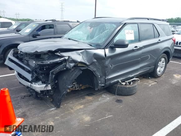 ✅ 2024 Ford Explorer XLT • VIN: 1FMSK7DH6RGA86877 • Lot: 42273669. Wystawiony na IAAI z przebiegiem 32 234 mil. Bezpłatny archiwum sprzedaży aukcyjnych z USA i szczegółowy raport historii pojazdu na DreamBid. Zdjęcie 17.