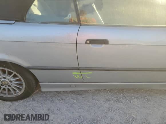 1998 BMW 3 Series 328i с VIN WBABK8330WEY89818, выставлен на аукционе Copart как лот 41557015 с пробегом 253 522 миль миль и На запчасти • Non repairable. История ставок и продаж доступна на DreamBid. Изображение 12.