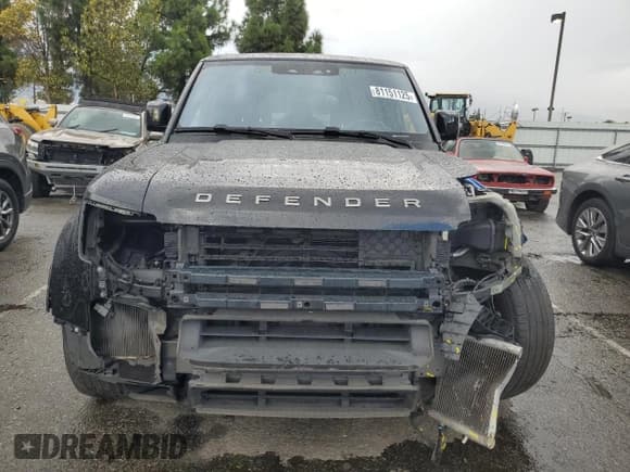 ✅ 2021 Land Rover Defender • VIN: SALE3ERU4M2035823 • Лот: 81151125. Опубликован ранее на Copart с пробегом 70 667 миль. Бесплатный доступ к архиву аукционных продаж из США и подробный отчёт об истории автомобиля на DreamBid. Изображение 5.
