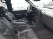 ✅ 2003 Chevrolet Silverado 1500HD LS • VIN: 1GCGK13U33F140106 • Лот: 43505368. Опубликован ранее на IAAI с пробегом 169 603 миль. Бесплатный доступ к архиву аукционных продаж из США и подробный отчёт об истории автомобиля на DreamBid. Изображение 5.