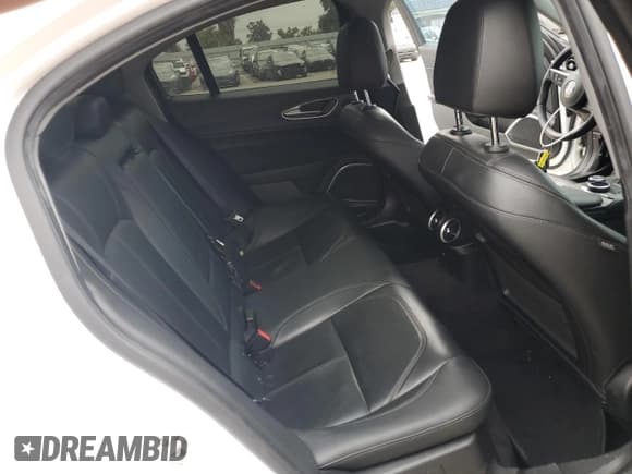 ✅ 2019 Alfa Romeo Giulia Ti Sport • VIN: ZARFAMBN6K7605647 • Lot: 54258525. Listed on Copart with 97,036 mi. Free auction sales archive from the USA and detailed vehicle history report at DreamBid. Image 10.