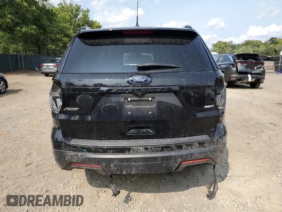 ✅ 2019 Ford Explorer Sport • VIN: 1FM5K8GT5KGB27458 • Лот: 71156635. Опубликован ранее на Copart с пробегом 128 007 миль. Бесплатный доступ к архиву аукционных продаж из США и подробный отчёт об истории автомобиля на DreamBid. Изображение 6.