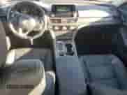 2020 Honda Accord Touring z VIN 1HGCV3F92LA011622, wystawiony jako Copart lot #82562045 z przebiegiem 35 552 mil mil oraz Szkoda całkowita • Salvage title. Historia ofert i sprzedaży dostępna na DreamBid. Obrazek 8.