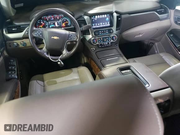 2020 Chevrolet Suburban Premier z VIN 1GNSKJKC5LR174248, wystawiony jako Copart lot #73365664 z przebiegiem 124 755 mil mil oraz Szkoda całkowita • Salvage title. Historia ofert i sprzedaży dostępna na DreamBid. Obrazek 8.