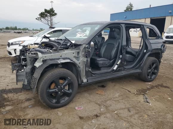 ✅ 2022 Jeep Grand Cherokee Altitude • VIN: 1C4RJHAG9N8573857 • Lot: 64008115. Listed on Copart with Not provided. Free auction sales archive from the USA and detailed vehicle history report at DreamBid. Image 1.