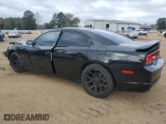 ✅ 2013 Dodge Charger RT • VIN: 2C3CDXCT6DH629655 • Lot: 84090344. Wystawiony na Copart z przebiegiem 179 645 mil. Bezpłatny archiwum sprzedaży aukcyjnych z USA i szczegółowy raport historii pojazdu na DreamBid. Zdjęcie 2.