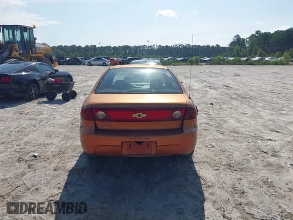 ✅ 2004 Chevrolet Cavalier • VIN: 1G1JC52F447215607 • Lot: 42525643. Listed on IAAI with 197,328 mi. Free auction sales archive from the USA and detailed vehicle history report at DreamBid. Image 15.