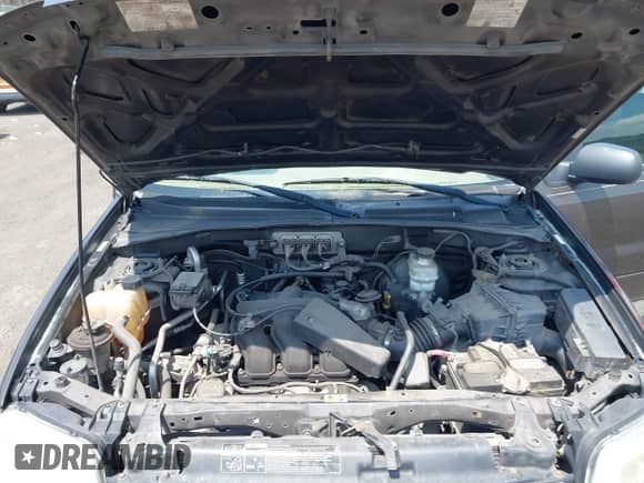 2007 Mercury Mariner Premier с VIN 4M2CU971X7KJ11054, выставлен на аукционе IAAI как лот 42813499 с пробегом 151 165 миль миль и . История ставок и продаж доступна на DreamBid. Изображение 10.