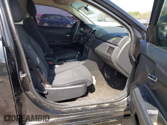 2010 Dodge Avenger SXT z VIN 1B3CC4FD0AN180494, wystawiony jako IAAI lot #41805186 z przebiegiem 185 783 mil mil oraz . Historia ofert i sprzedaży dostępna na DreamBid. Obrazek 5.