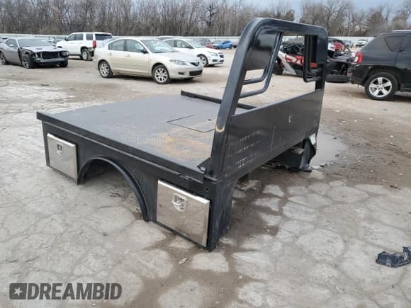 ✅ 2022 GMC Sierra 1500 • VIN: 42518555PARTS • Лот: 42518555. Опубликован ранее на Copart с пробегом Не указан. Бесплатный доступ к архиву аукционных продаж из США и подробный отчёт об истории автомобиля на DreamBid. Изображение 4.