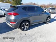 ✅ 2017 Hyundai Tucson Sport • VIN: KM8J3CA20HU429359 • Lot: 43643292. Wystawiony na IAAI z przebiegiem 125 049 mil. Bezpłatny archiwum sprzedaży aukcyjnych z USA i szczegółowy raport historii pojazdu na DreamBid. Zdjęcie 4.