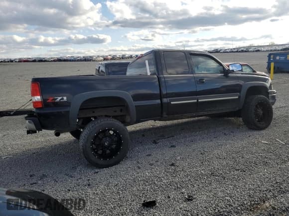 ✅ 2006 Chevrolet Silverado 1500 LT2 • VIN: 1GCEK19B06Z202125 • Лот: 50060875. Опубликован ранее на Copart с пробегом Не указан. Бесплатный доступ к архиву аукционных продаж из США и подробный отчёт об истории автомобиля на DreamBid. Изображение 3.