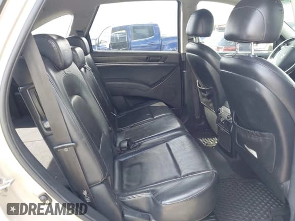 ✅ 2008 Hyundai Veracruz GLS • VIN: KM8NU13C58U031766 • Lot: 42591045. Listed on IAAI with 223,683 mi. Free auction sales archive from the USA and detailed vehicle history report at DreamBid. Image 8.