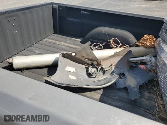 2001 Chevrolet Silverado 1500 LS с VIN 1GCEK19T41Z189543, выставлен на аукционе Copart как лот 62922784 с пробегом 157 821 миль миль и Списание • Salvage title. История ставок и продаж доступна на DreamBid. Изображение 13.