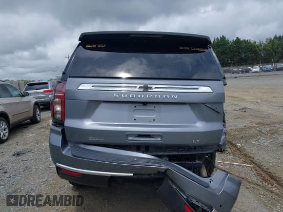 ✅ 2022 Chevrolet Suburban LT • VIN: 1GNSKCKT0NR296269 • Lot: 42190603. Listed on IAAI with 61,874 mi. Free auction sales archive from the USA and detailed vehicle history report at DreamBid. Image 16.