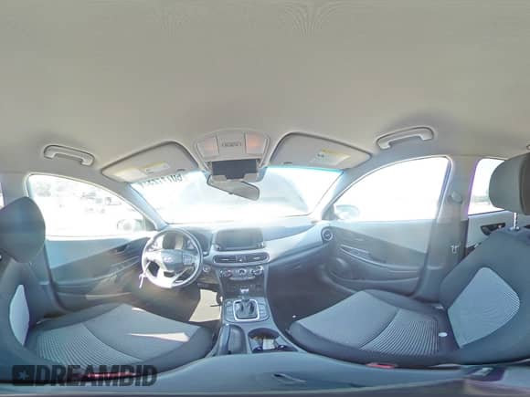 2018 Hyundai Kona SEL z VIN KM8K22AA2JU070305, wystawiony jako Copart lot #60777233 z przebiegiem 44 241 mil mil oraz . Historia ofert i sprzedaży dostępna na DreamBid. Obrazek 13.