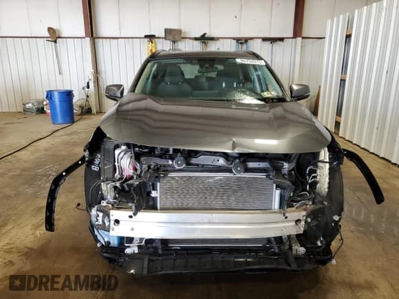 ✅ 2020 Toyota RAV4 XLE • VIN: 2T3P1RFV6LC124956 • Лот: 90794915. Опубликован ранее на Copart с пробегом 31 154 миль. Бесплатный доступ к архиву аукционных продаж из США и подробный отчёт об истории автомобиля на DreamBid. Изображение 5.